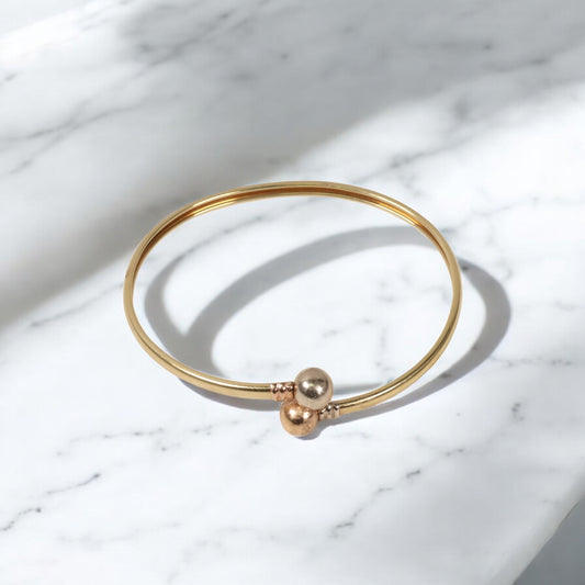 18K Three Colour Gold Bangle Fashion Bracelet / 5.6gr / Size 18 / 3.8mm