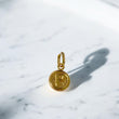 18K Yellow Gold Letter P Circle Pendant / 0.37gr