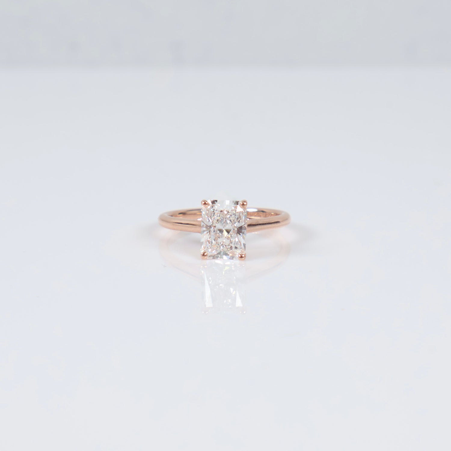 14K RG Lab Diamond Cut Cornered Rectangular Modified Brilliant With Certificate Engagement Ring / 2.88gr / Sz 6 3/4 / 2.03Ct Lab / E / VS1