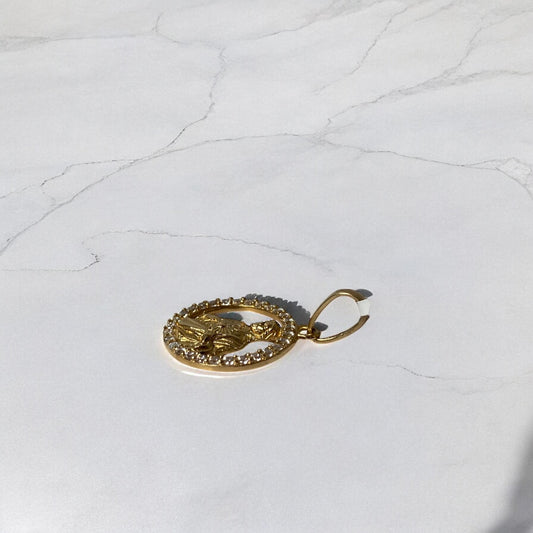 18K Yellow Gold Sacred Heart Of Jesus Pendant With Zircons / 1.85gr / 0.8in