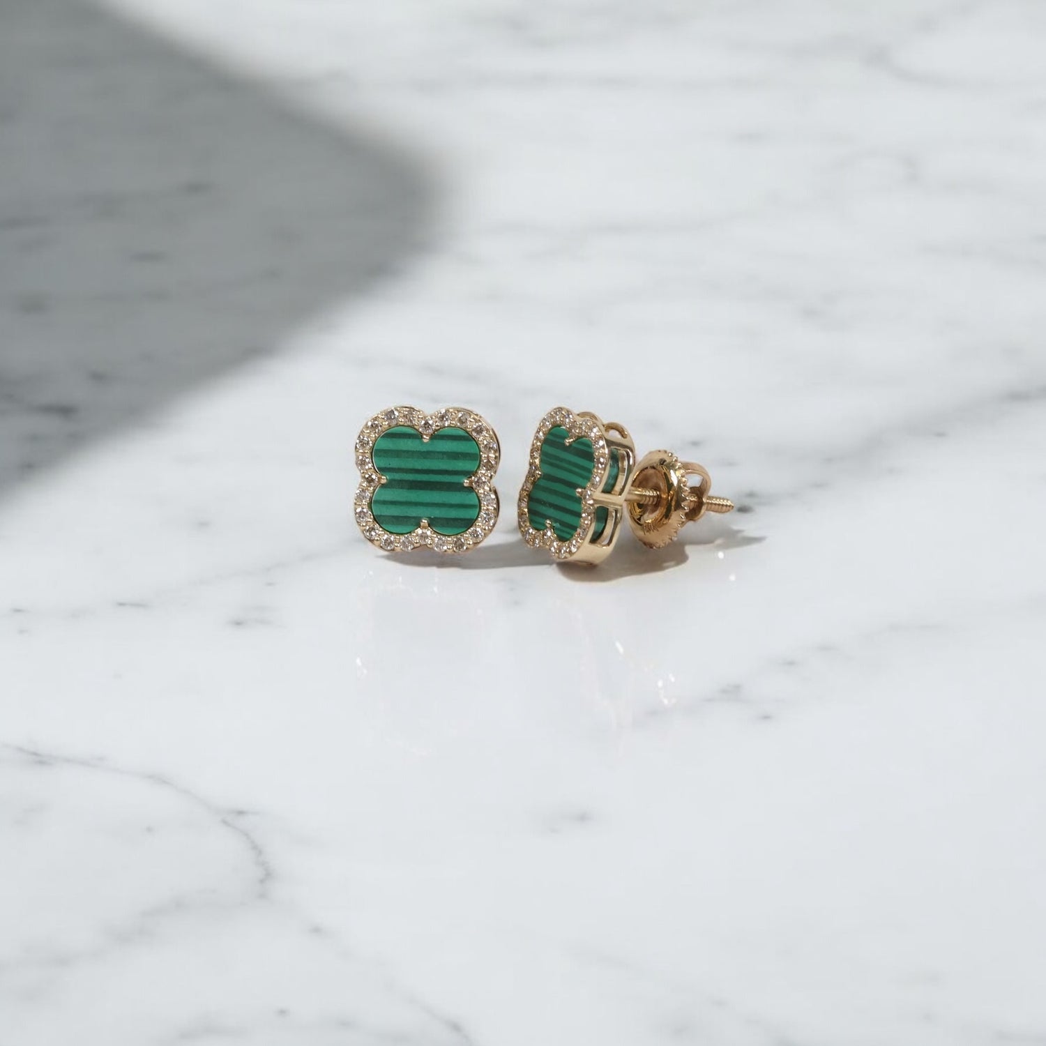 14K YG Green Clover Stud Earrings / 1.65gr / 10mm / 0.47Ct Dia