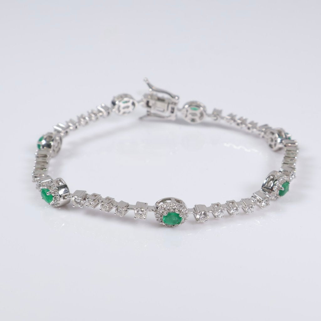 14K WG Diamond Tennis With Emerald Bracelet / 11.3gr / 2.3mm / 6in / 3.25Ct / VS2-SI / G-H / Eme 1.10Ct