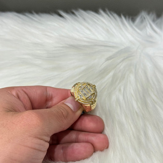 10K Yellow Gold Diamond Circle Ring 0.92Ct Dia / 10gr / Size 10