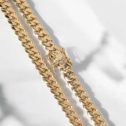 10K YG Cuban Links Chain / 136.1gr / 9.2mm / 24in /