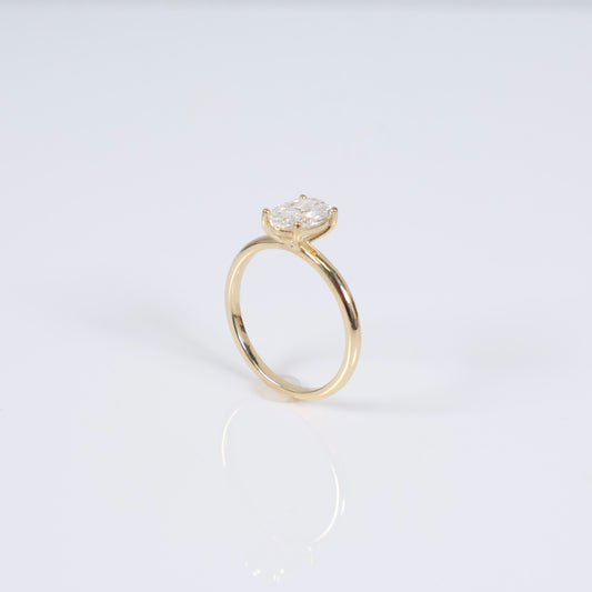 14K YG Lab Diamond Oval Brilliant With Certificate Engagement Ring / 2.3gr / Sz 6 3/4 / 1.08Ct Lab Dia / E / VS1
