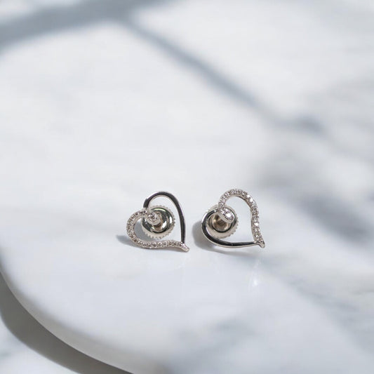 10K White Gold Haert/Diamond Stud Earrings 0.60Ct / 1.5gr