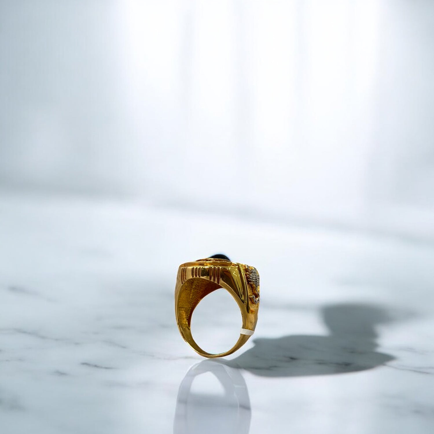 14K Yellow - White Gold  Luxury  Ring With Sinthetic Zricons / 15.1gr / Size 12.5