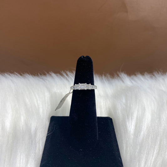 14K White Gold Diamond Flower Wedding Engagement Ring Ct Dia / 5.1gr / Size 7