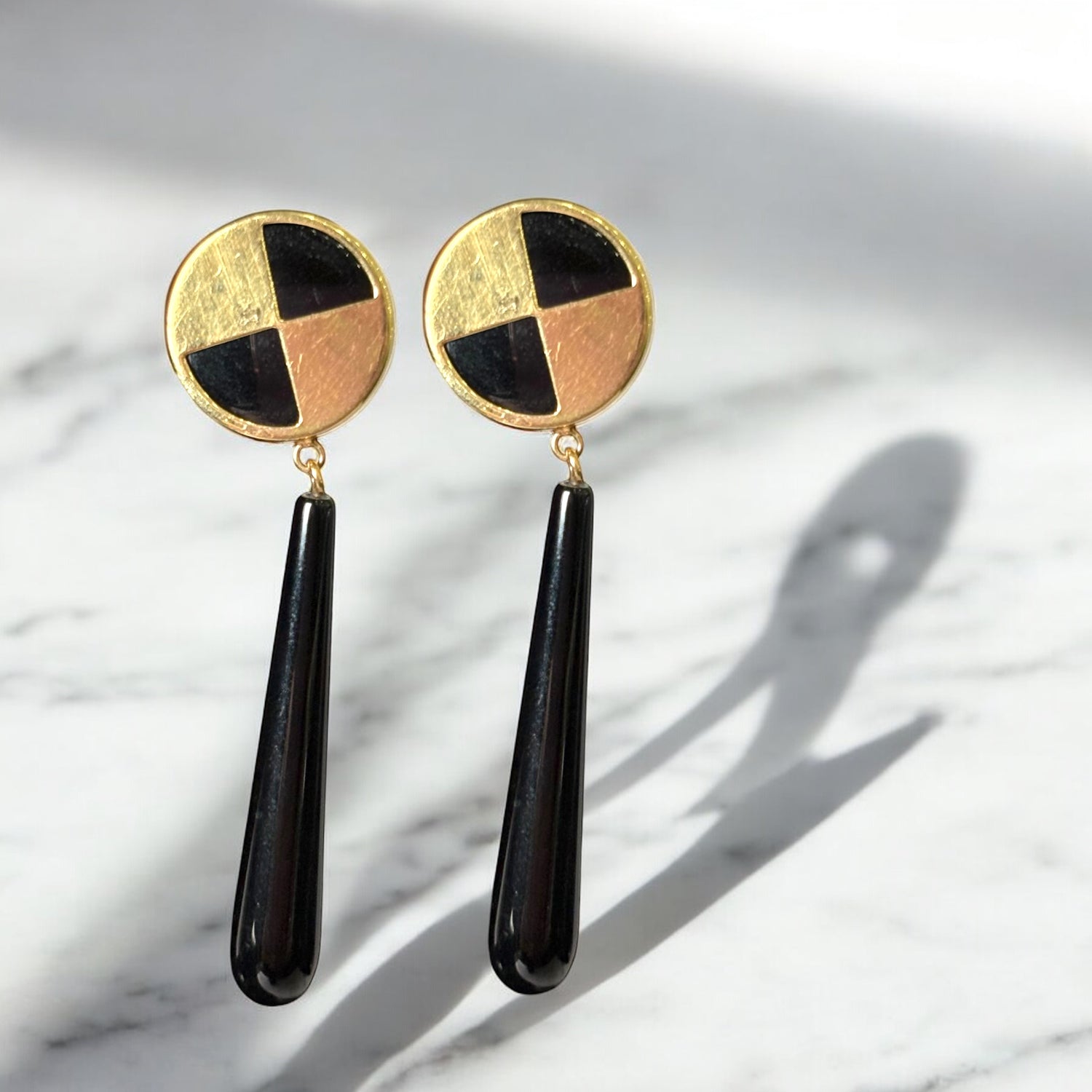 14K Yellow Gold Onix Stud Earrings / 6.3gr