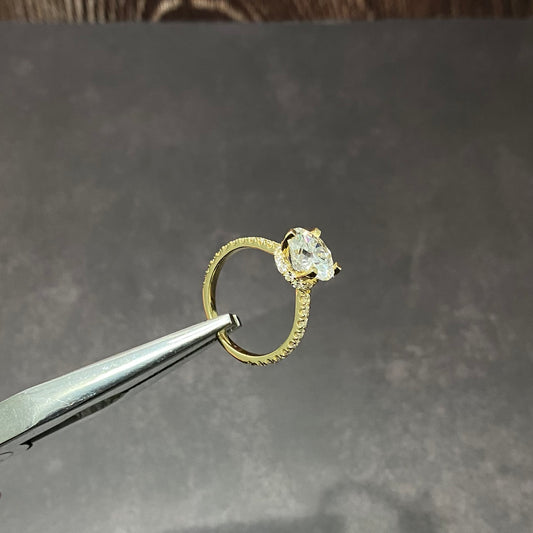 14K Yellow Gold Lab Diamond Round Brilliant Engagement Ring 3.65Ct Lab Dia Vs / 3.28gr / Size 6 3/4