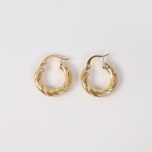 18K Yellow Gold Luxury Hoop Earrings / 2.8gr