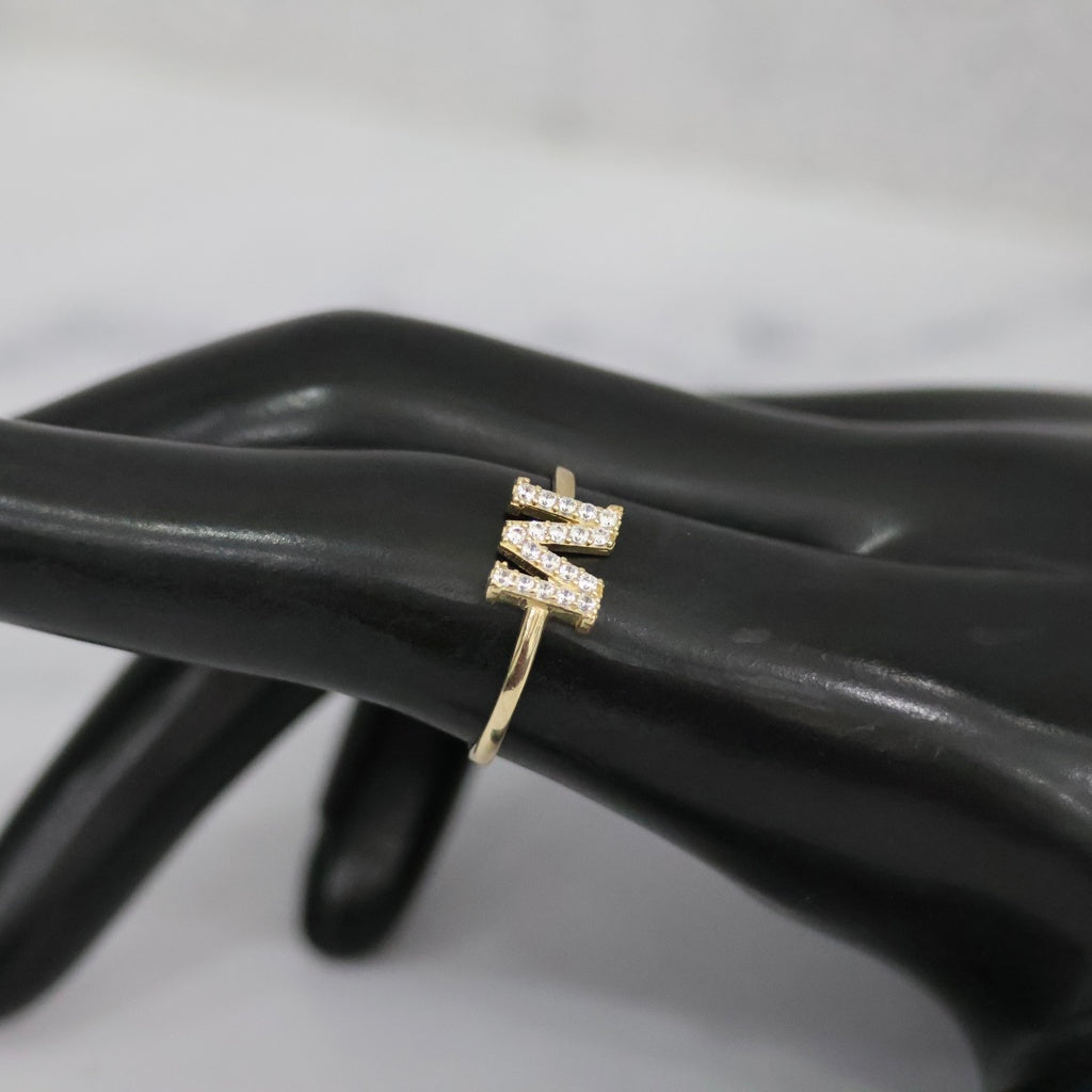 14K YG Letter M Ring / 1.57 / Sz 7 3/4