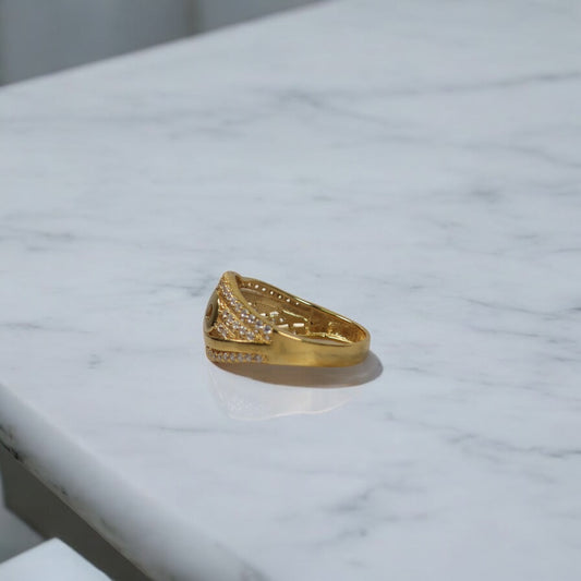 10K YG Luxury Rings / 2.5gr / Sz 6.5 / Zircons