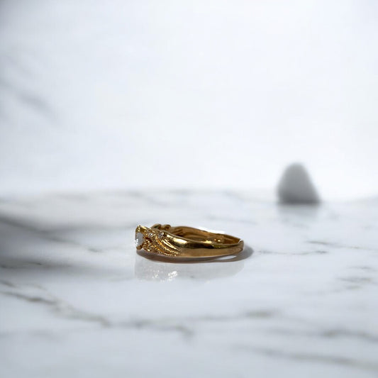 18K Yellow Gold Climbing Plant Ring With Zircons / 1.8gr / Size 6