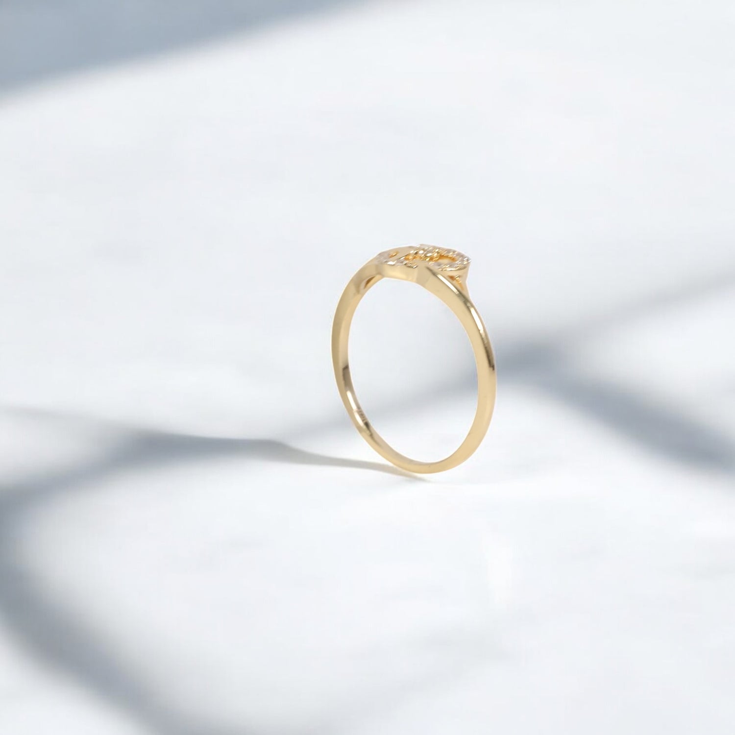 10K YG Diamond Heart Rings / 1.5gr / Sz 6 3/4 / 0.13Wt Dia