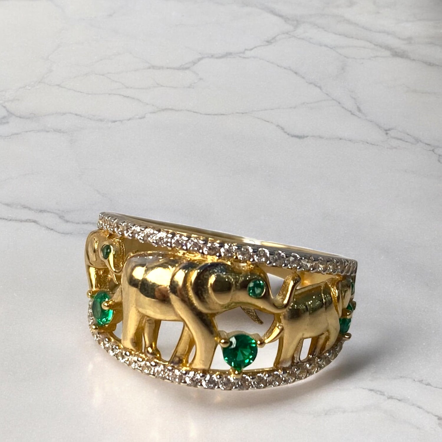 14K Yellow Gold Elephant Greenstone Ring With Zirconia / 3.3gr / Size 7.5