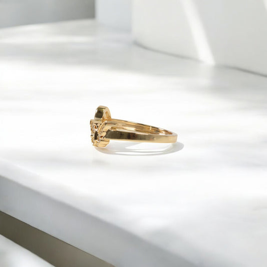 10K YG Diamond Butterfly - Letter Q Rings / 2.31gr / Sz 6 1/4 / 0.09Wt Dia