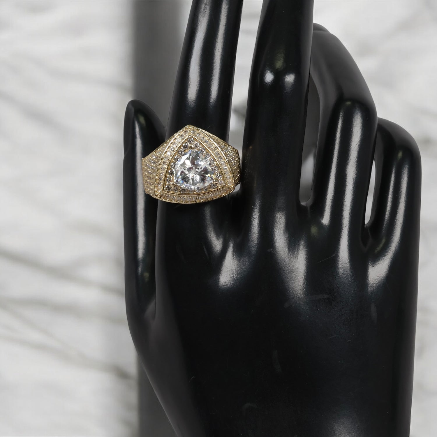 10K YG Luxury Triangle Rings / 8.38gr / Sz 11 / White Zircons