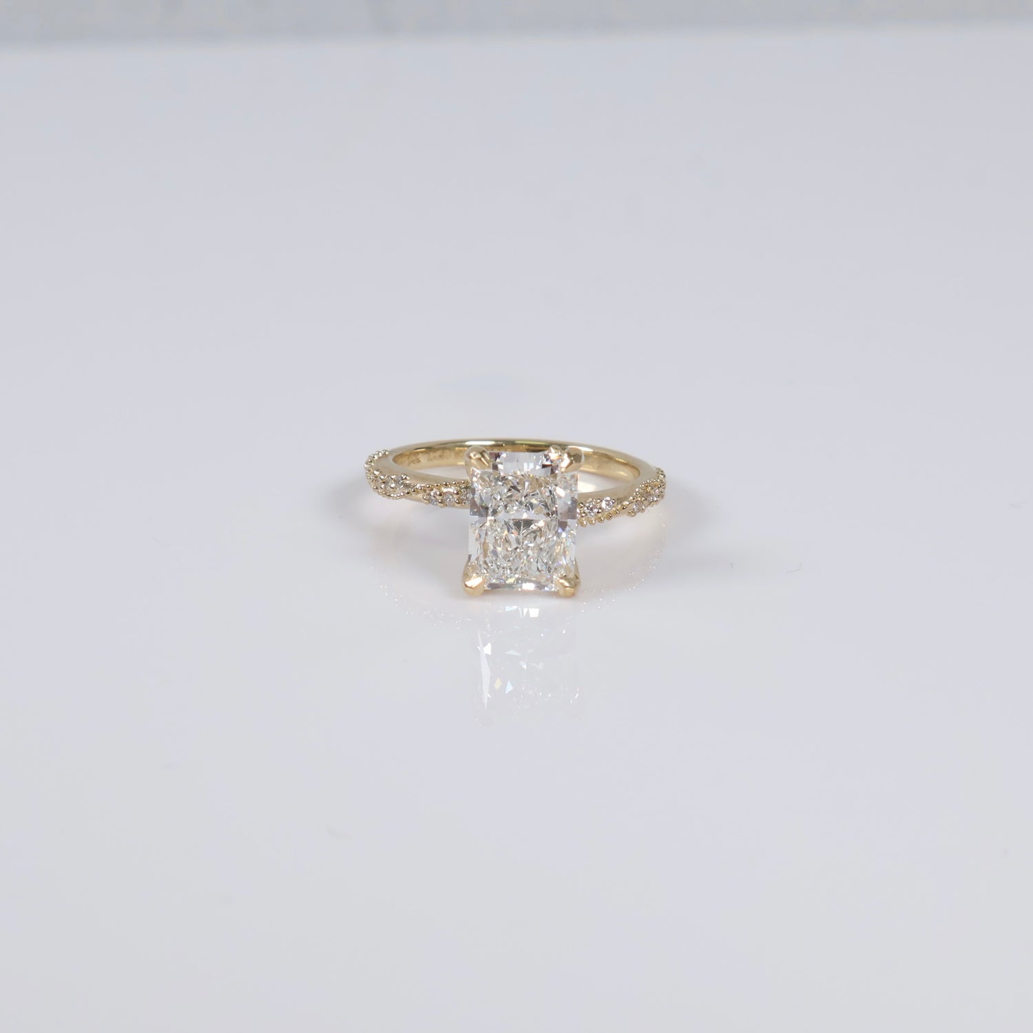 14K YG Lab Diamond Cut Cornered Rectangular Modified Engagement Ring With Certificate / 3.6gr / Sz 6.5 / 2.51Ct Lab Dia / E / VVS2