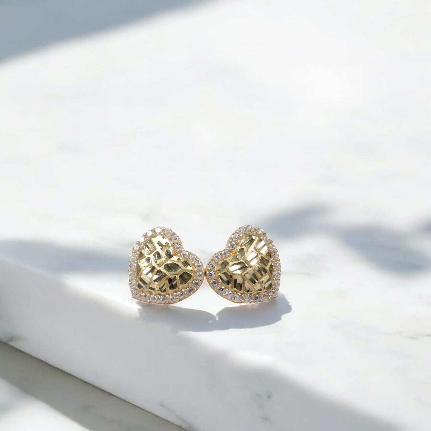 14K YG Luxury Heart Stud Earrings / 2.51gr / 13mm /