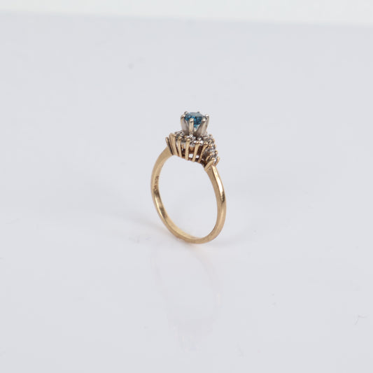 Blue Diamond Ring 10K Yellow Gold / 2.5gr / Size 8.5