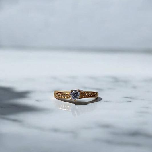 18K Yellow Gold Luxury Ring With Zircons / 2.1gr / Size 6.5