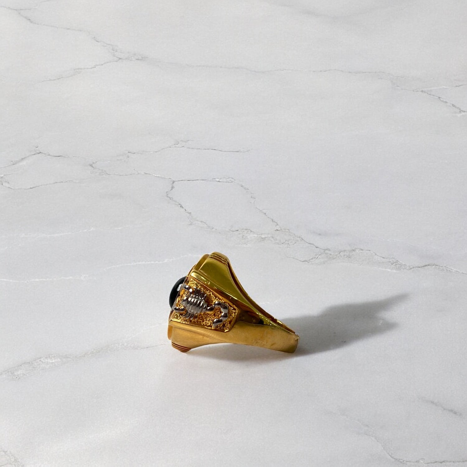 14K Yellow - White Gold  Luxury  Ring With Sinthetic Zricons / 15.1gr / Size 12.5