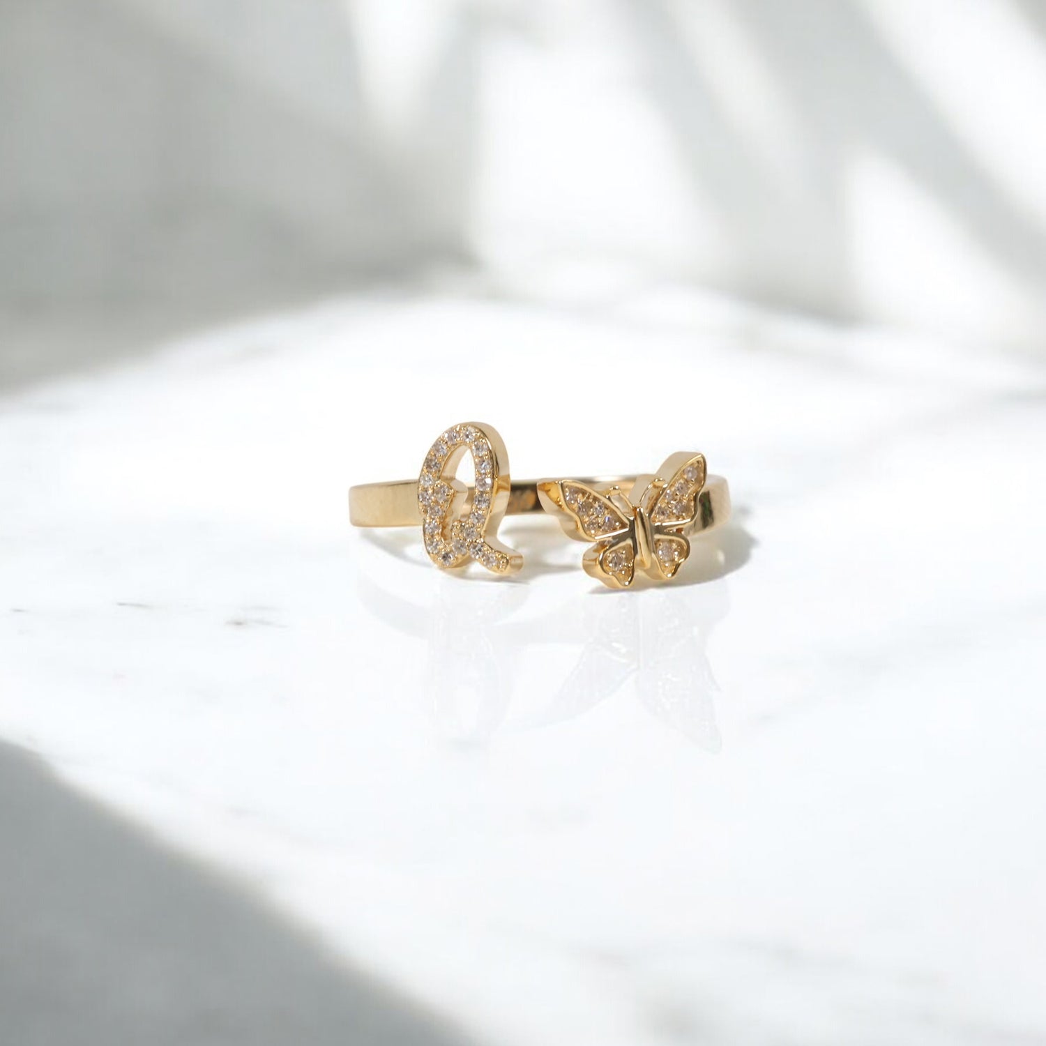 10K YG Diamond Butterfly - Letter Q Rings / 2.31gr / Sz 6 1/4 / 0.09Wt Dia