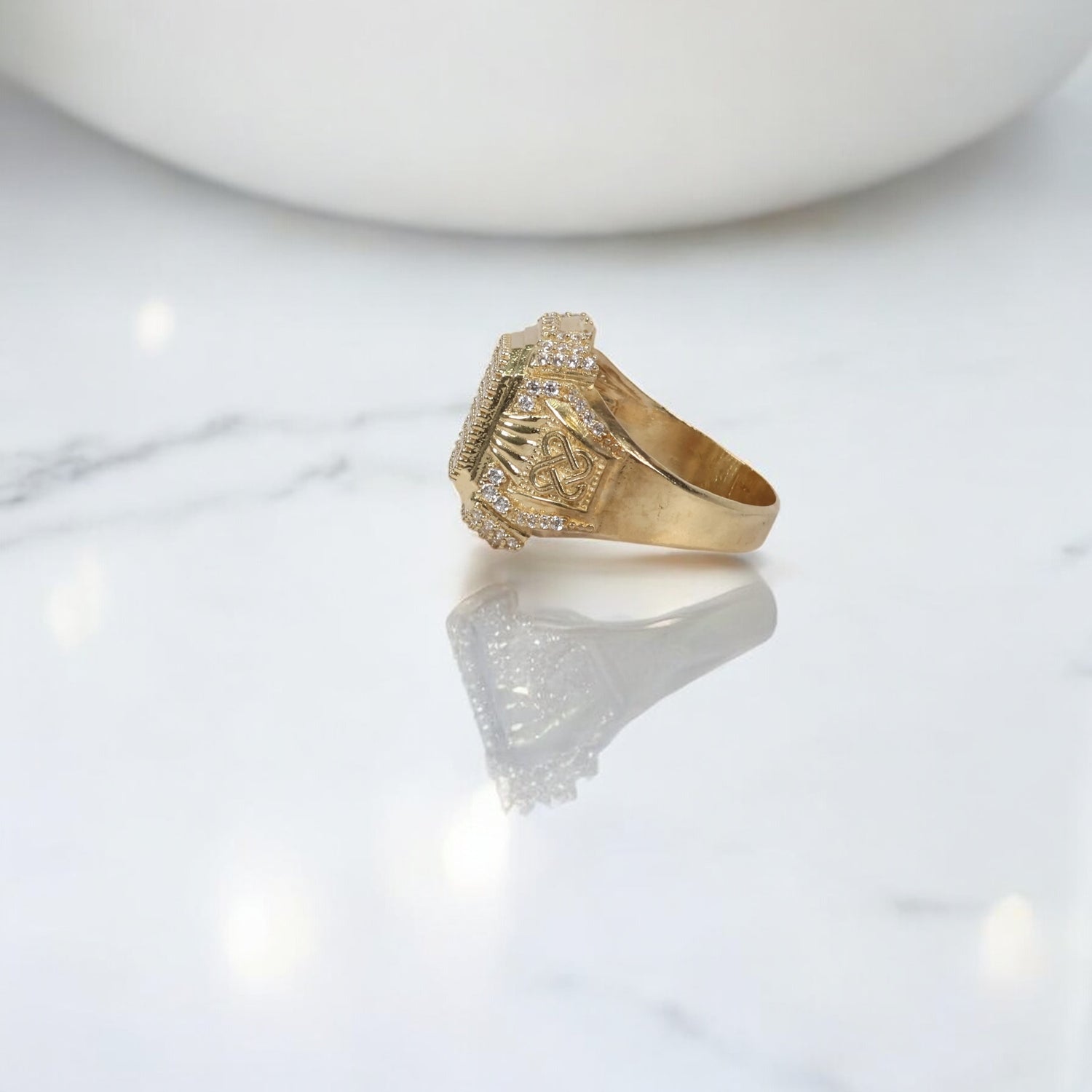 10K YG Luxury Rectangle Rings / 8.34gr / Sz 11 / White Zircons