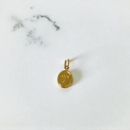18K Yellow Gold Letter T Pendant / 0.50gr