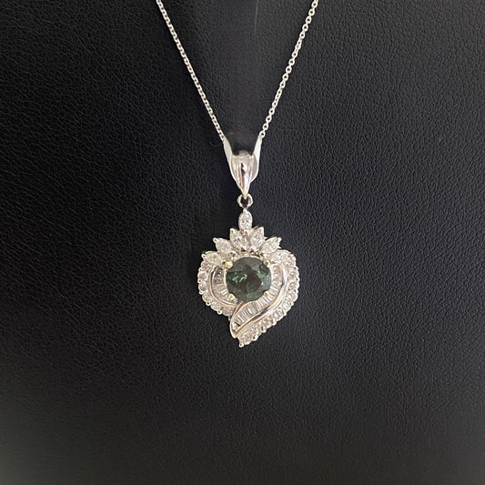 18K White Gold Diamond Heart Pendant Ct Dia / Sapphire / 3.5gr