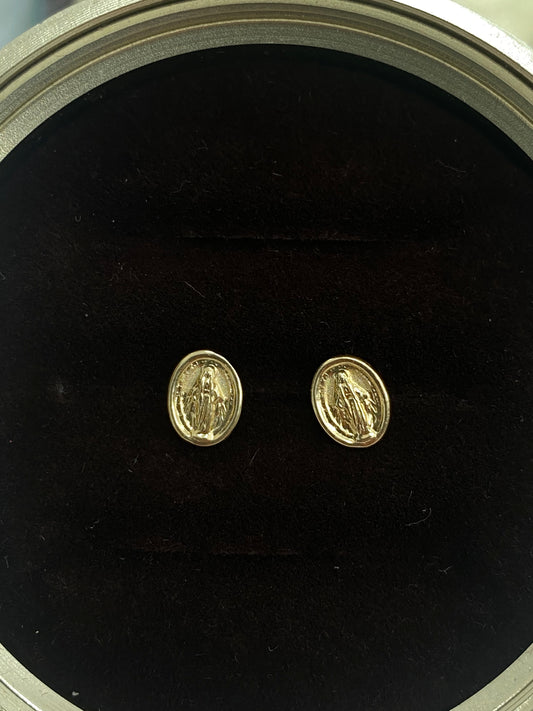 18K Yellow Gold Virgen Maria Auxiliadora Stud Earrings / 0.6gr