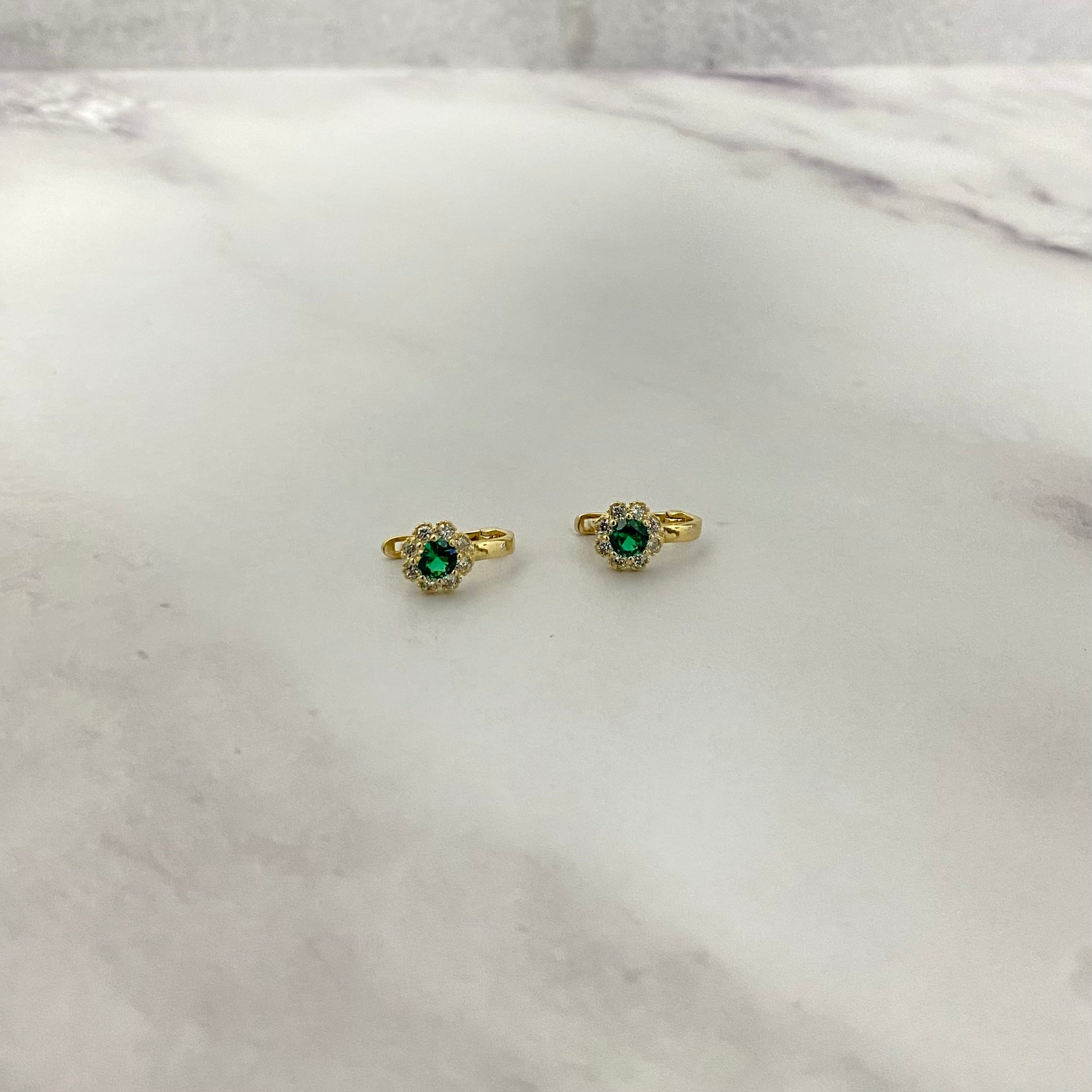 14K Yellow Gold Luxury Flower Stud Earrings With Green Zircons / 1.3gr