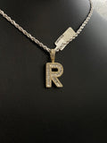 Letter R Pendant 14K Yellow Gold With Diamond / 10.3gr