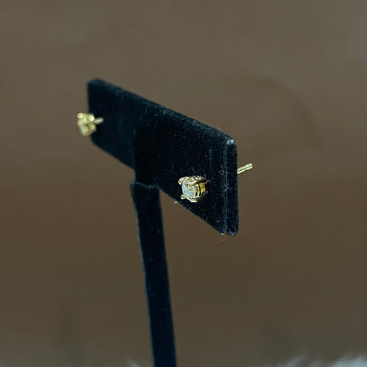 14K Yellow Gold Diamond Luxury Stud Earrings 0.25Ct / 0.6gr