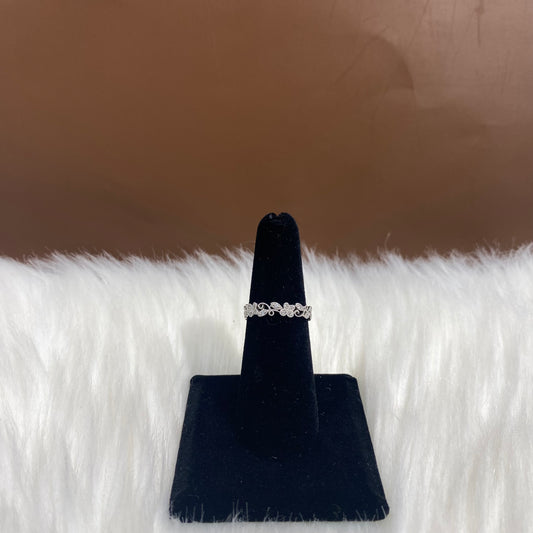 14K White Gold Diamond Flower Ring Ct Dia / 2.7gr / Size 6