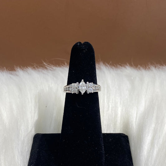 14K White Gold Luxury Diamond Engagement Ring / Ct Dia / 4.6gr / Size 5