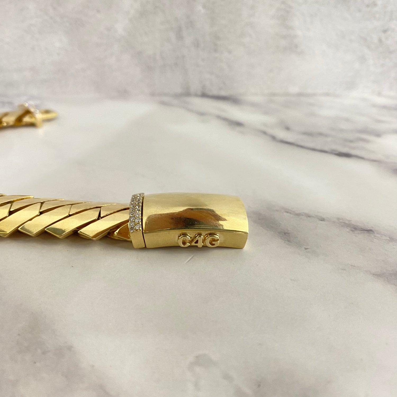 14K Yellow Gold Bracelet Prong Links / 187.7gr / 19mm / 8 1/4in