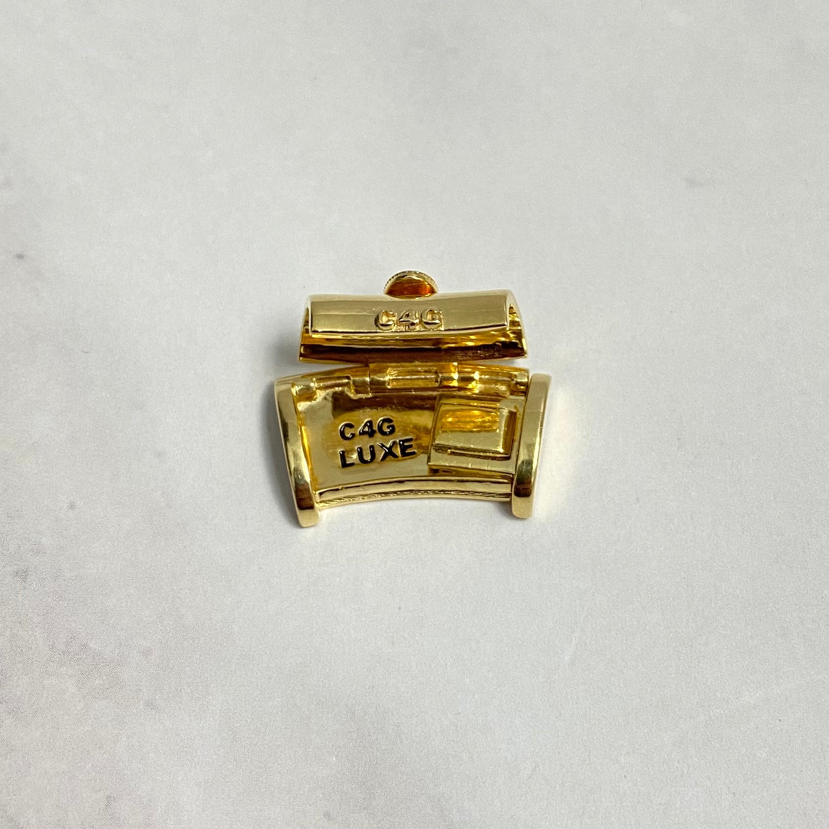 10K Yellow Gold Plain Sleek Lock With Panther / 6gr / 11mm / 0.8in