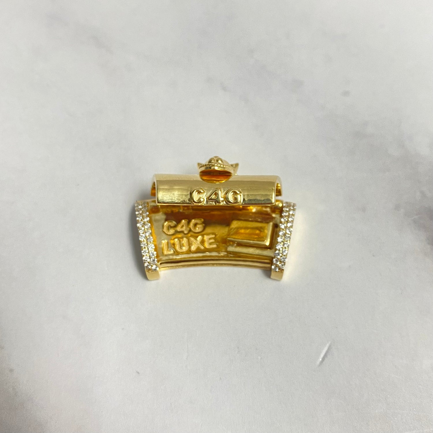 14K Yellow Gold Diamond On The Size Sleek Lock With Panther / 16.4gr / 15mm / 1.1in