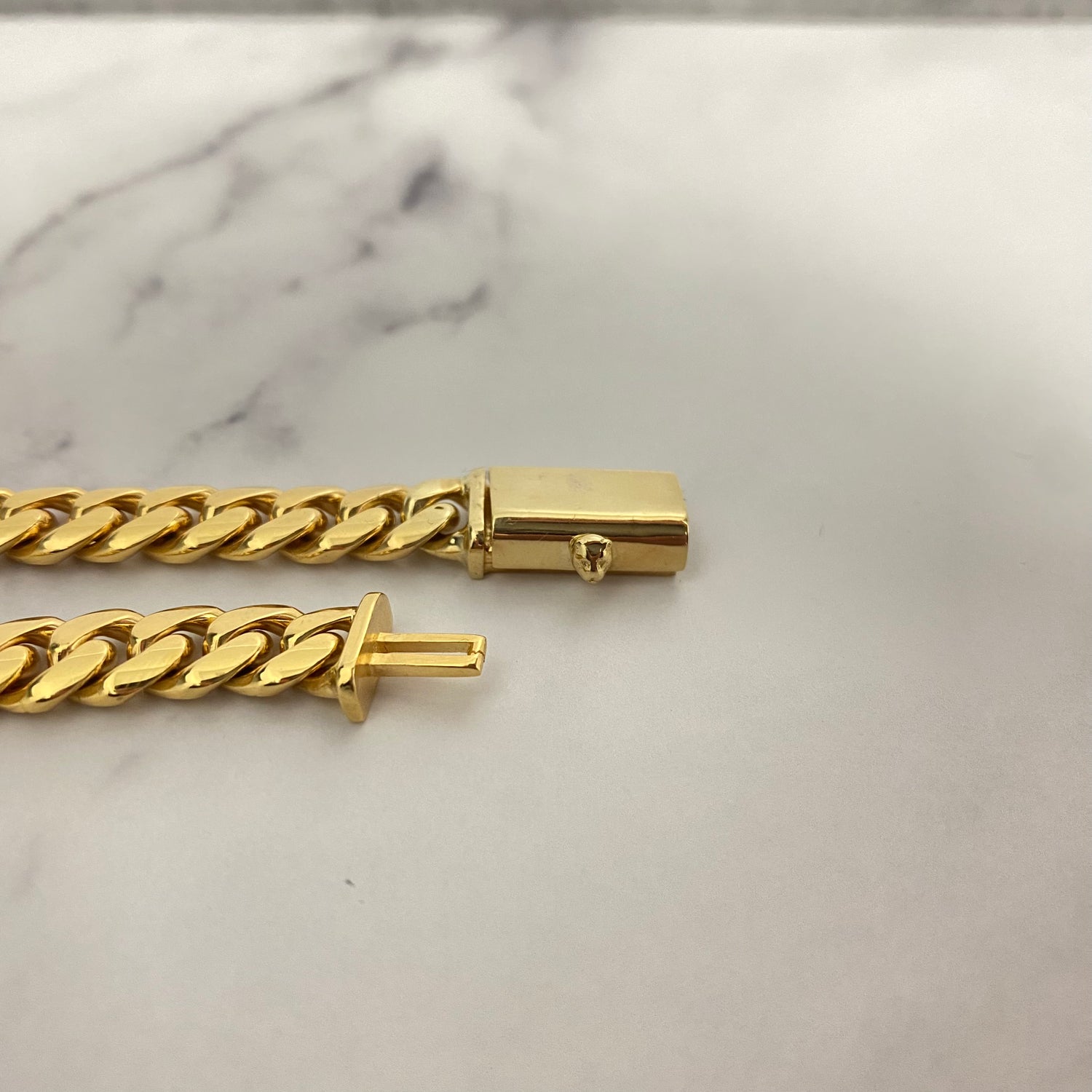 10K Yellow Gold Cuban Links / 79.8gr / 8mm / 20in