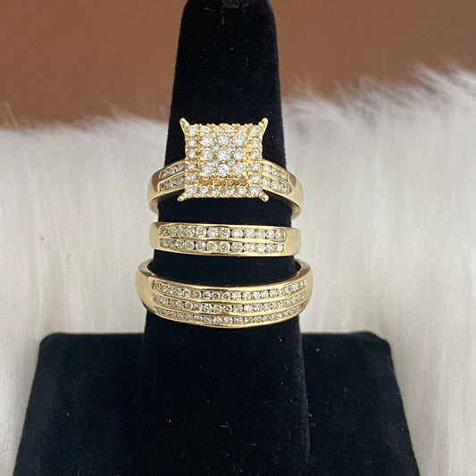 14K Yellow Gold Diamond Luxury Square Trio Engagement Ring 1.48Ct Dia / 7gr / Size 7W/10M
