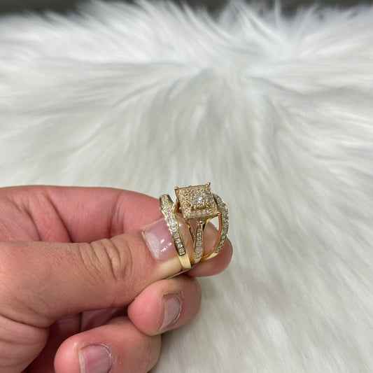 14K Yellow Gold Diamond Luxury Trio Engagement Ring 1.59Ct Dia / 8.2gr / Size 7W/10M
