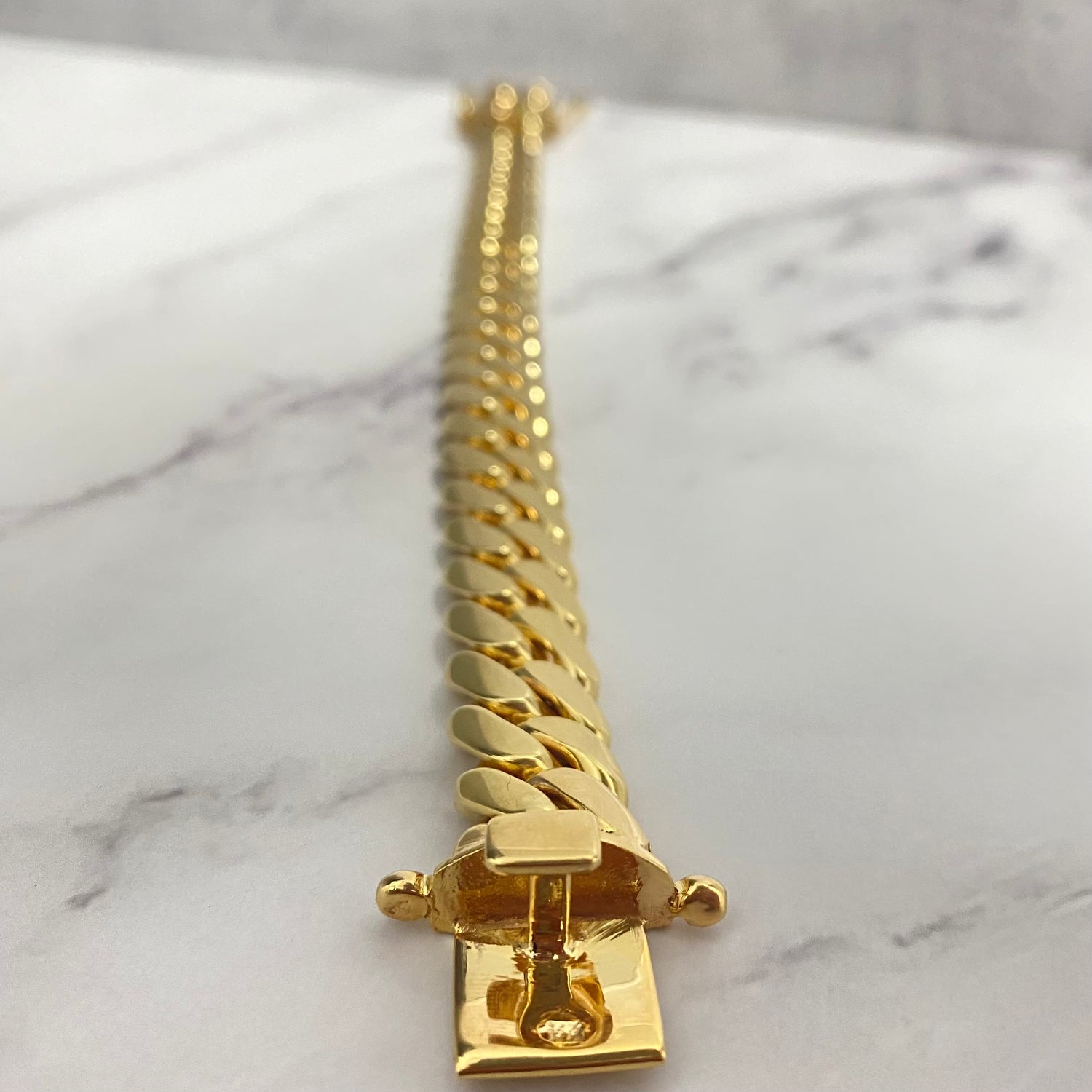 14K Yellow Gold Cuban Links Bracelet / 106.6gr / 12.6mm / 8in