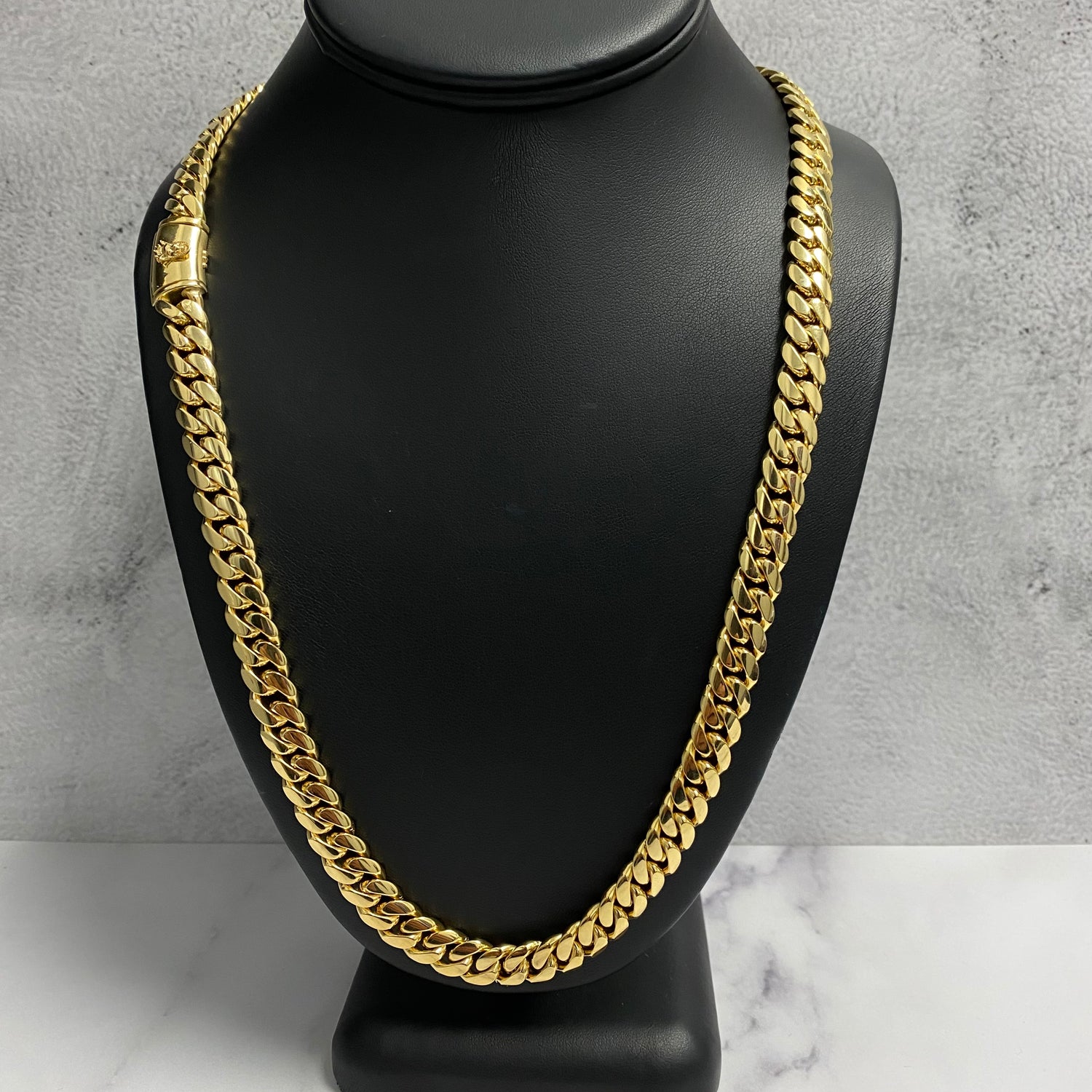 10K Yellow Gold Cuban Links / 137.4gr / 9.3mm / 24in