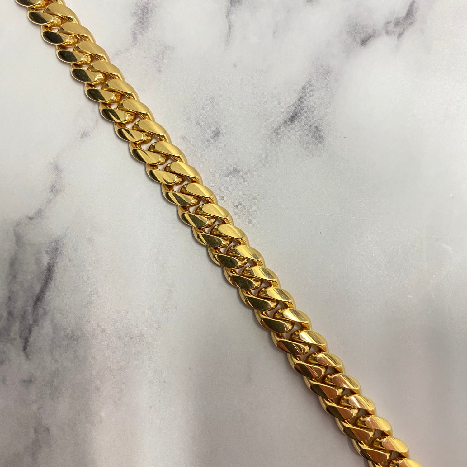10K Yellow Gold Cuban Links / 107.3gr / 7.4mm / 28in