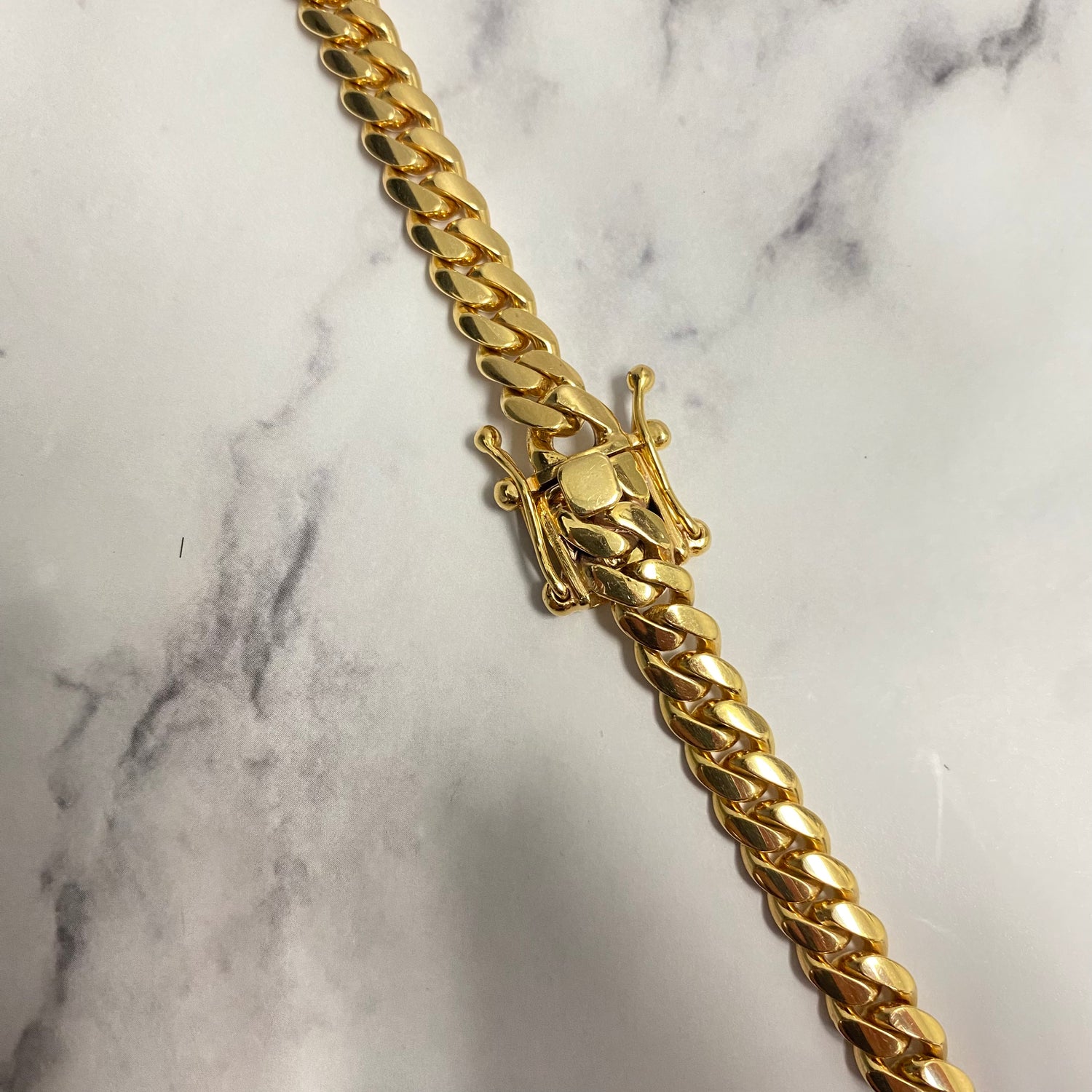 10K Yellow Gold Cuban Links / 107.3gr / 7.4mm / 28in