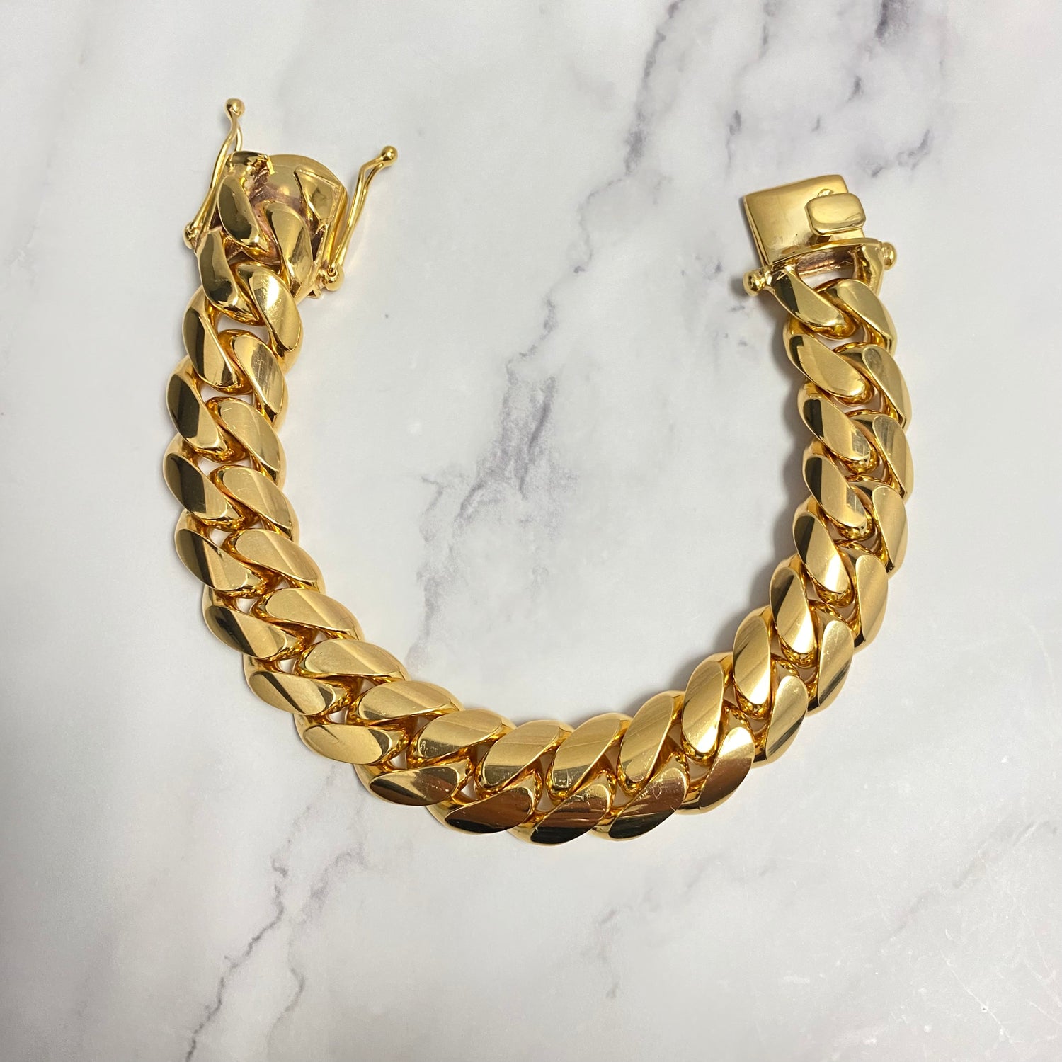 10K Yellow Gold Cuban Links Bracelet / 210.2gr / 20mm / 8 3/4in