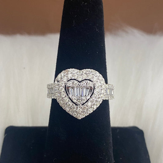 14K White Gold Diamond Heart Ring 1,24Ct Dia / 5,2gr / Size 7