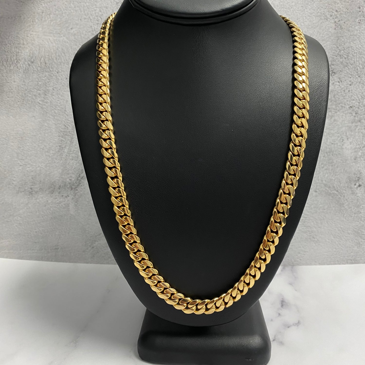 14K Yellow Gold Cuban Links / 144.6gr / 9mm / 24in